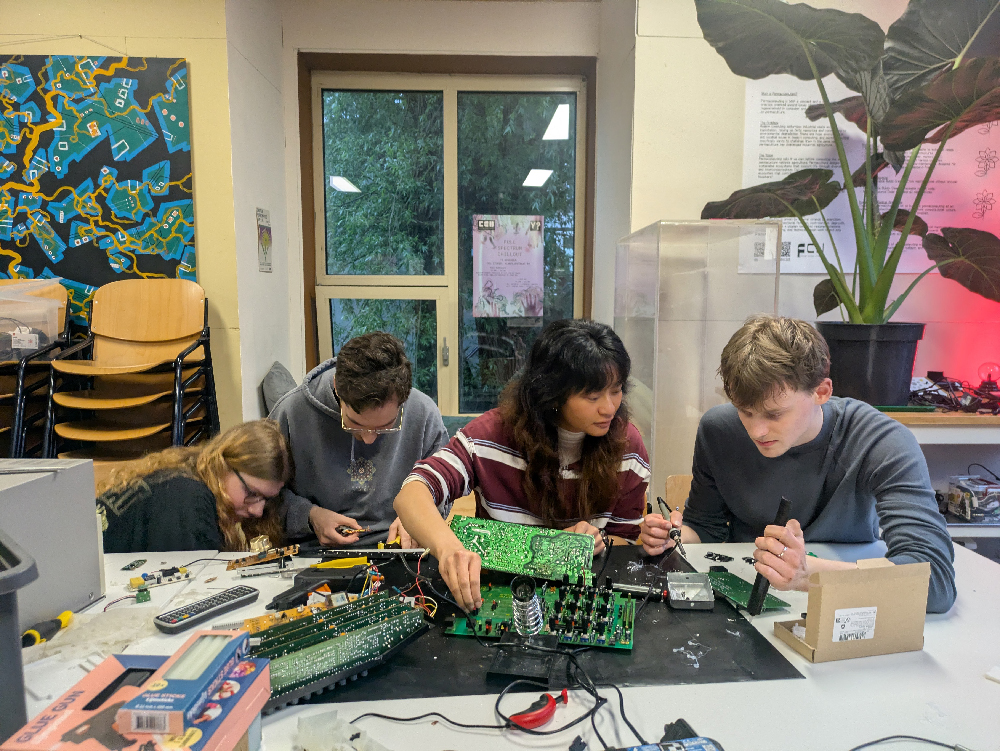 E-Waste Fidget WOrkshop